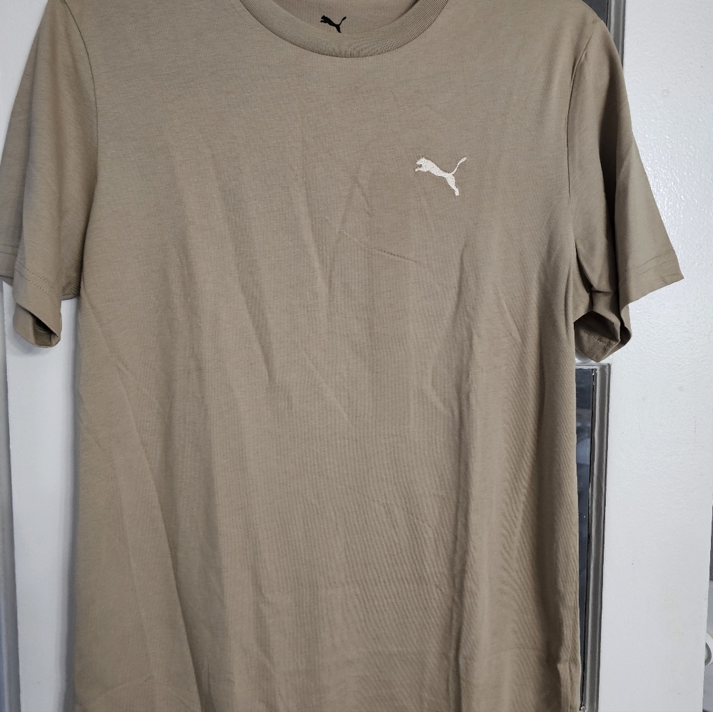 Puma Men's Beige Short Sleeve Tee! Size Small!